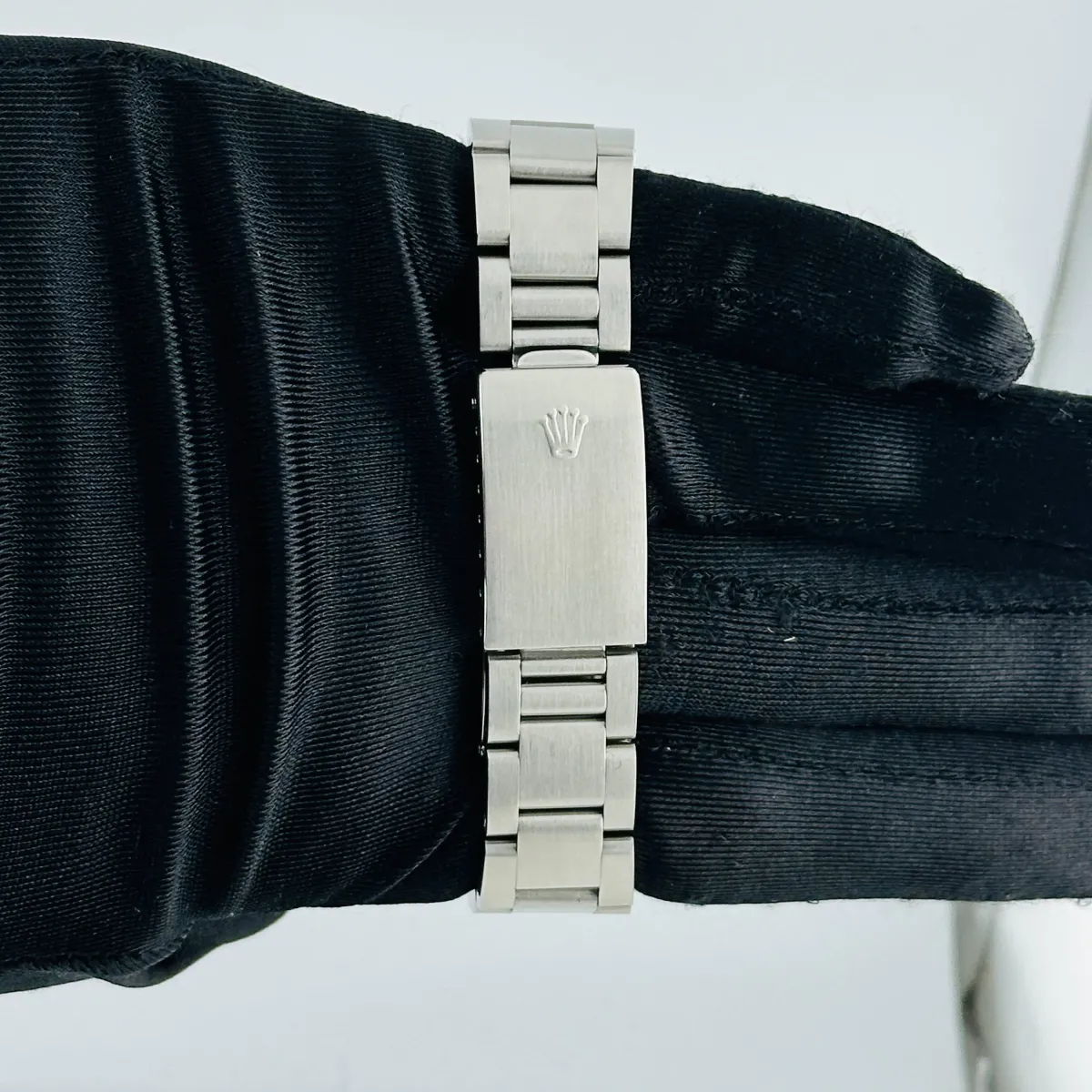 Rolex Explorer II Black Dial On Oyster Ref 16570