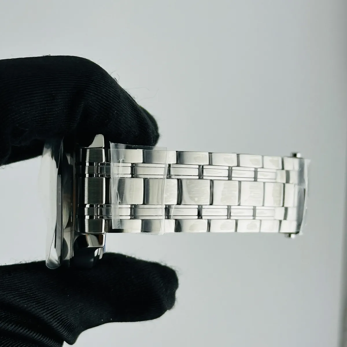 Omega Seamaster Diver 300M B&P White Dial On Bracelet