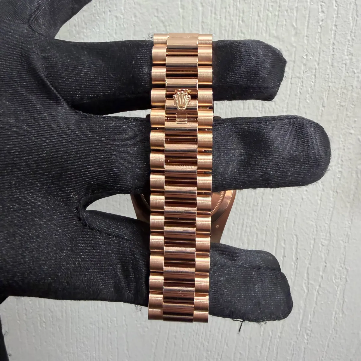 Rolex Day-Date 40 Sundust Strip Motif Index Dial On President