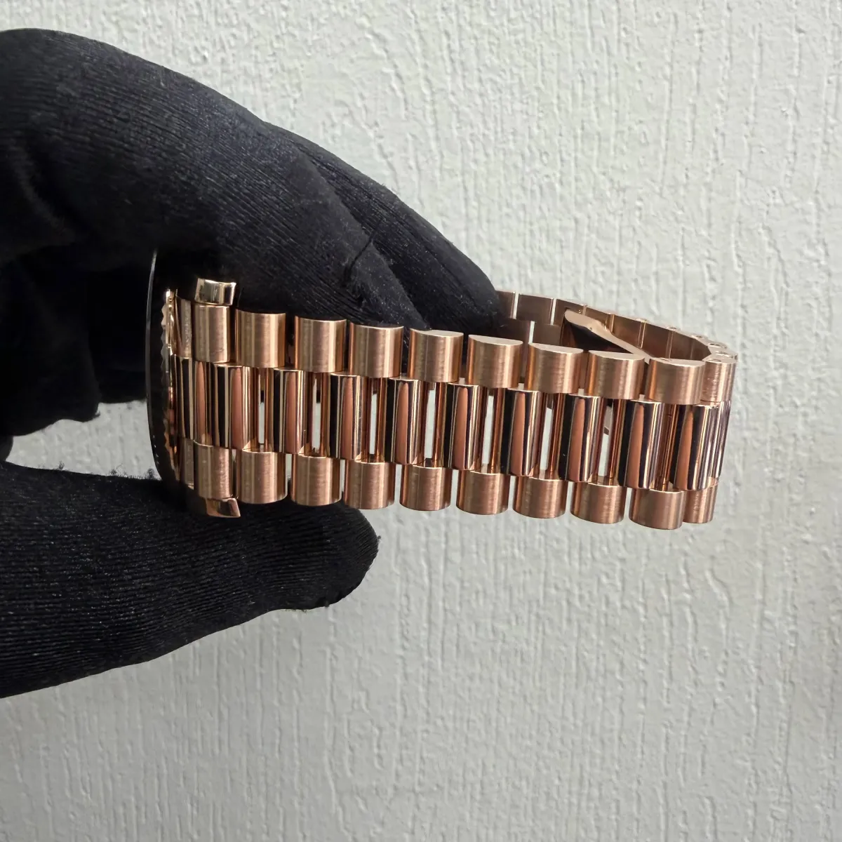 Rolex Day-Date 40 Sundust Strip Motif Index Dial On President
