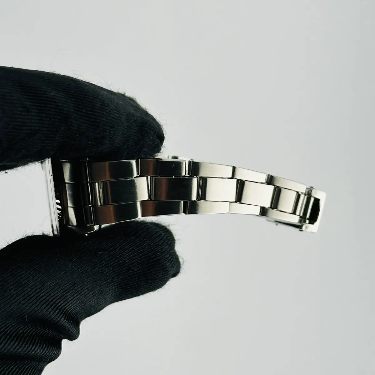 Rolex Datejust Silver Linen Dial On Oyster