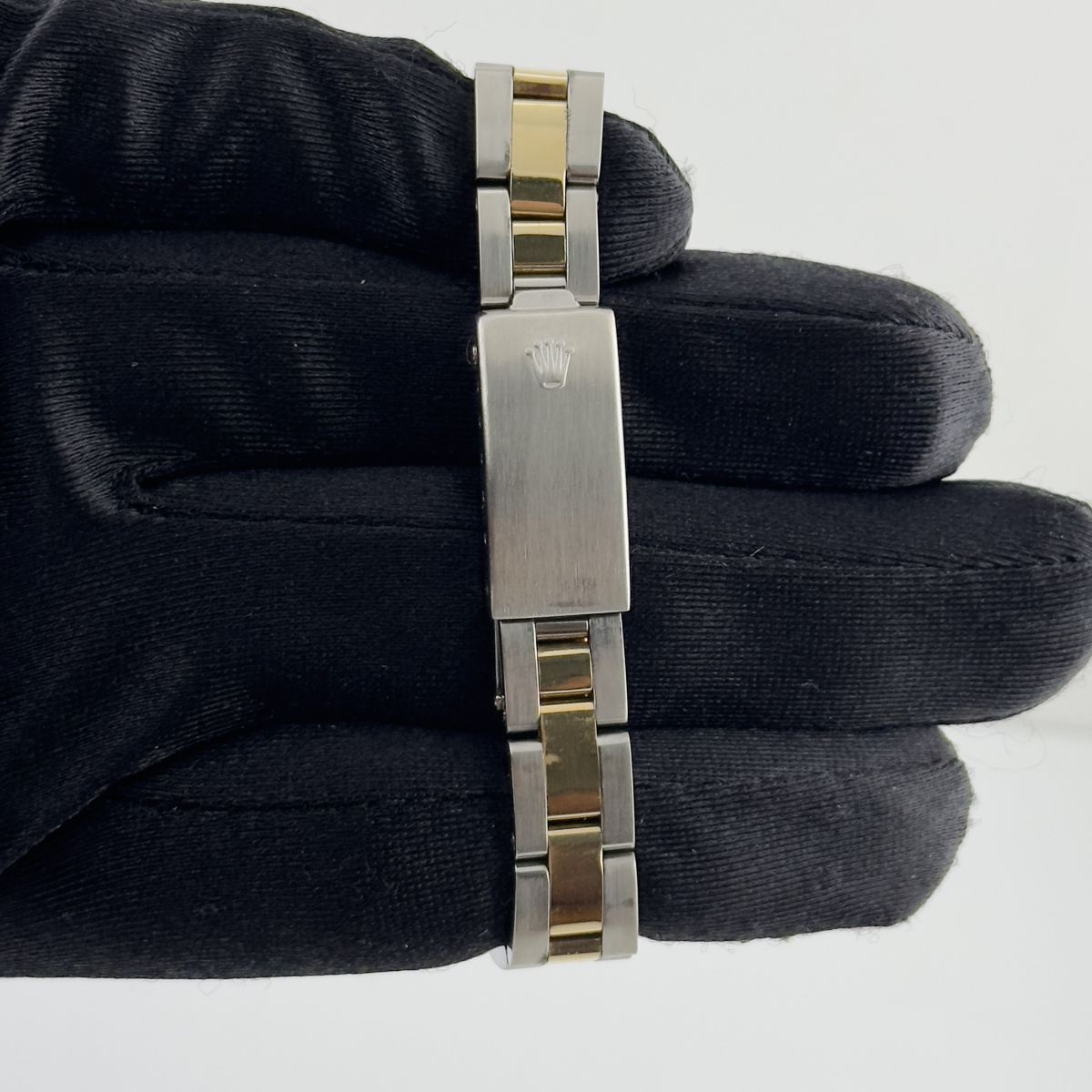 Rolex Datejust Champagne Stick Dial on Oyster Bracelet Ref. 6917 Papers 1978