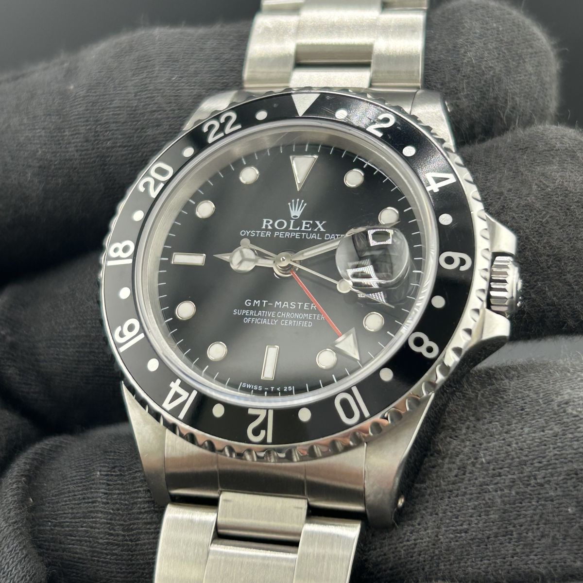 Rolex GMT-Master Black Dial on Oyster Ref. 16700 Papers 2000