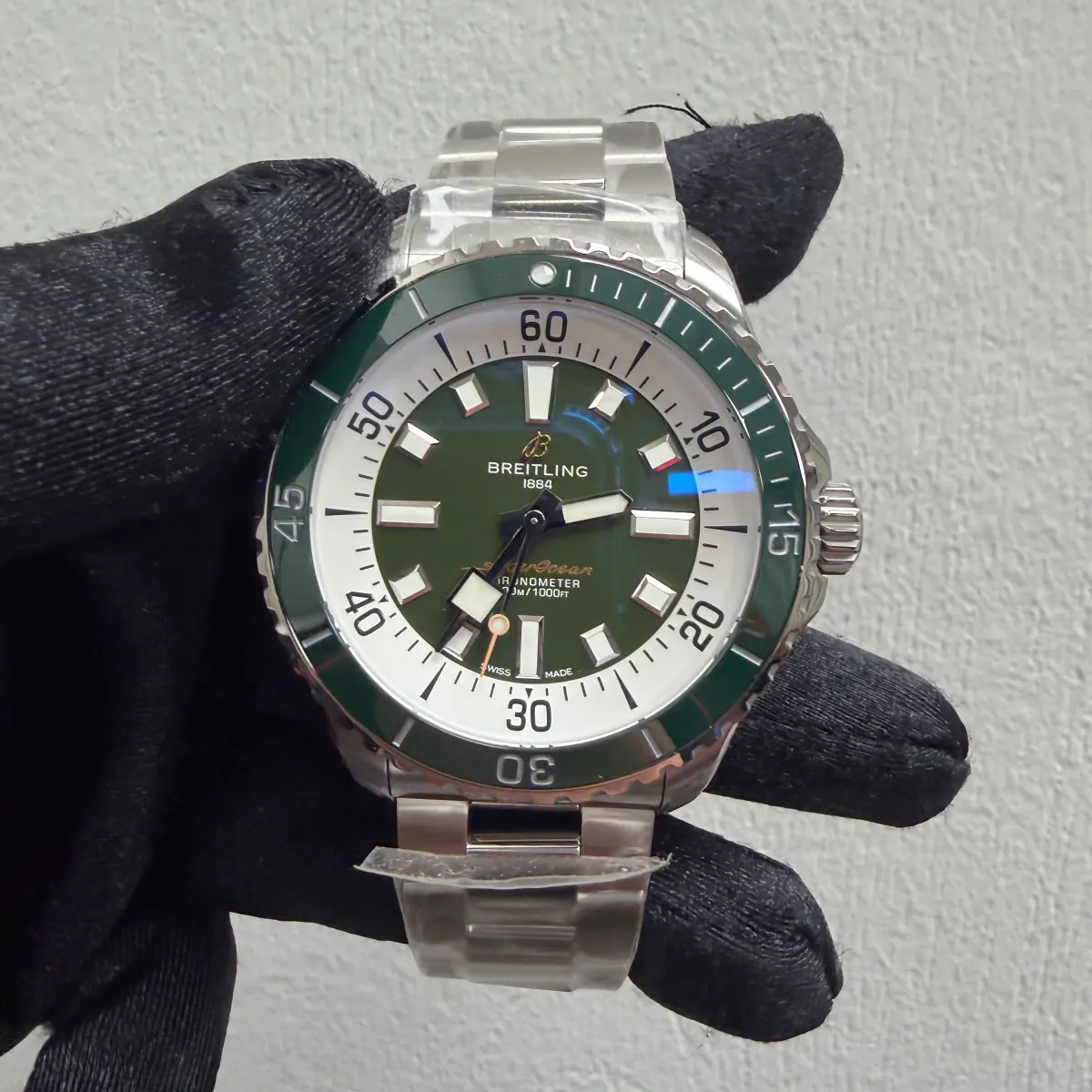 Breitling Superocean Automatic Green Dial on Bracelet Ref A17376A31L1A1 with Card 2025