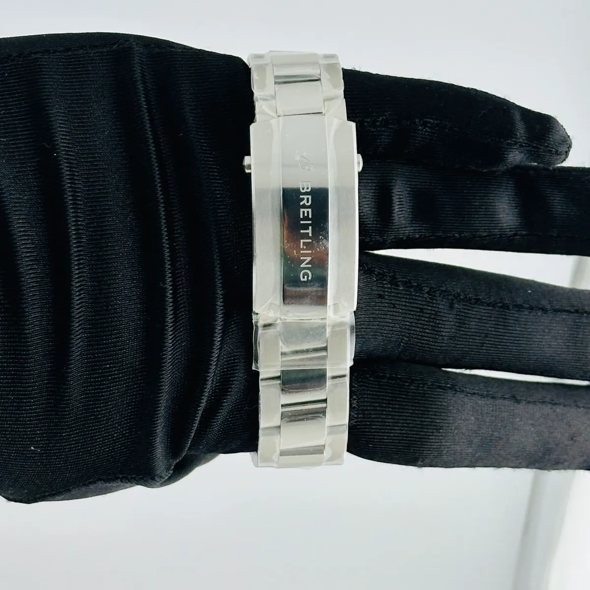 Breitling Superocean Automatic Green Dial On Bracelet