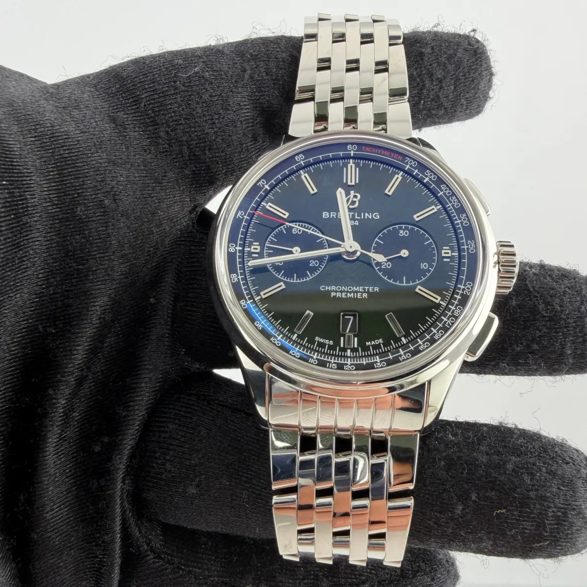 Breitling Premier B01 Green Dial on Bracelet Ref AB0118 with Card 2019