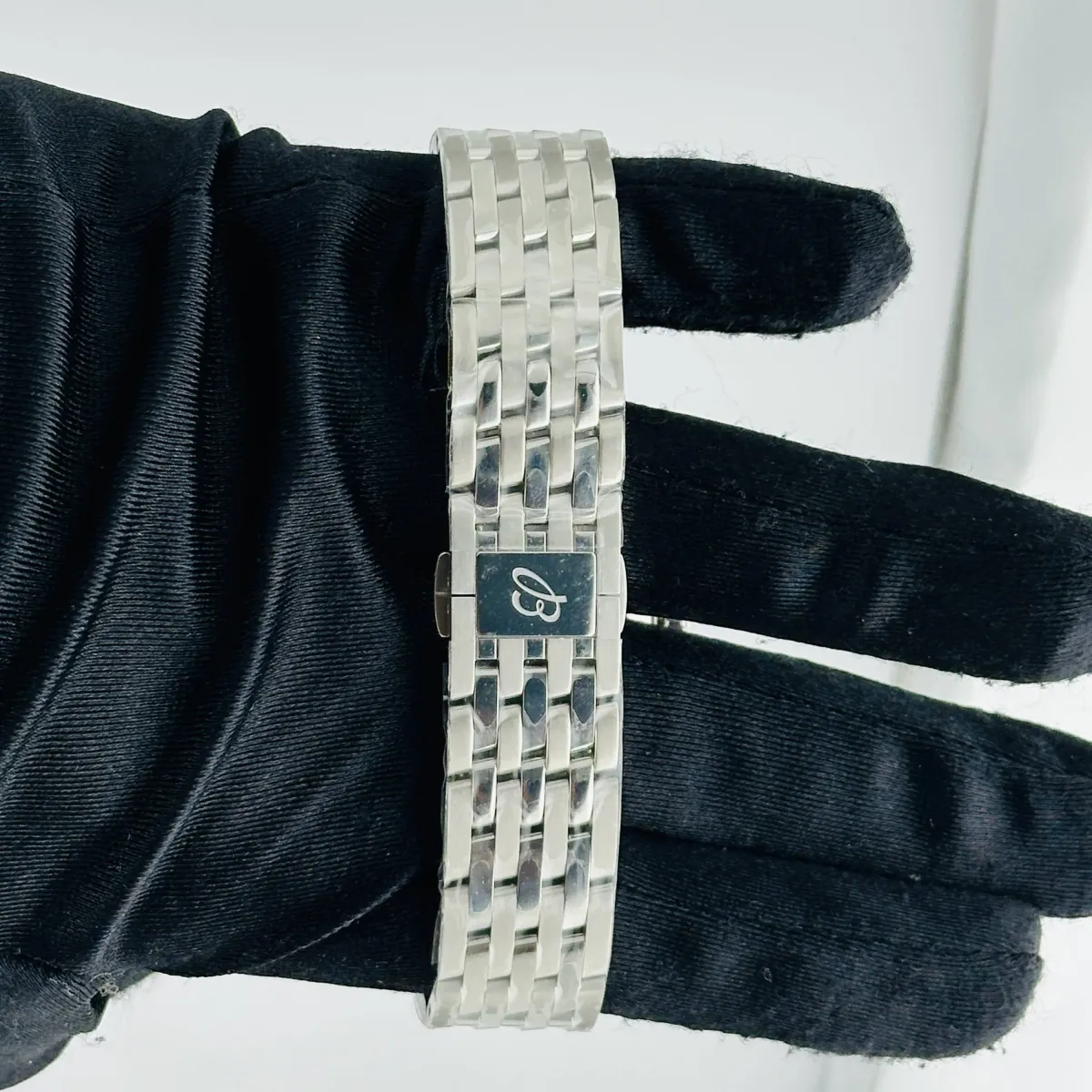 Breitling Navitimer B01 Chronograph Mint Green Dial on Bracelet Ref AB0139211L1A1 with Card 2025