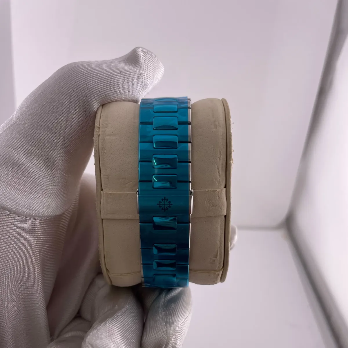 Patek Philippe Nautilus Blue Dial on Bracelet Ref 5980/1A-001 with Papers 2008