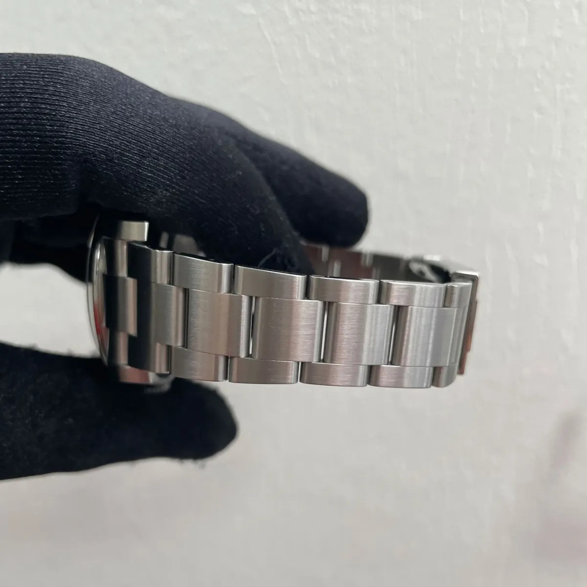 Rolex Airking Black Dial on Oyster Ref 116900 with New Style Card Green 2021