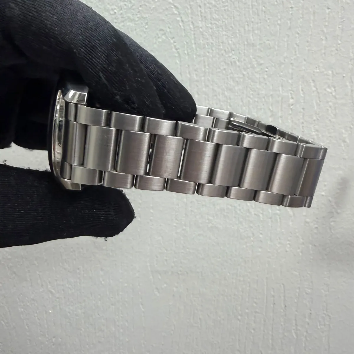 Omega Seamaster Aqua Terra 150 M Omega Co-Axial 15,000 Gauss Silver Dial on Bracelet