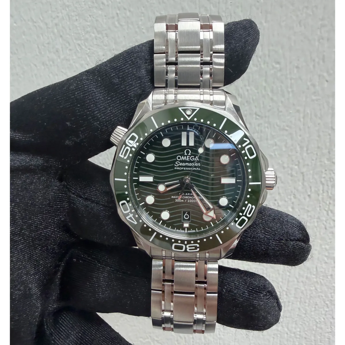 Omega Seamaster Diver 300M Co-Axial Master Chronometer Green Dial on Bracelet Ref 210.30.42.20.10.001 with Card