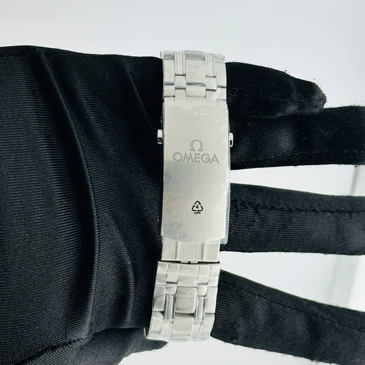 Omega Seamaster Diver 300M Co-Axial Master Chronometer Blue Dial on Bracelet Ref 210.30.42.20.03.003 with Card