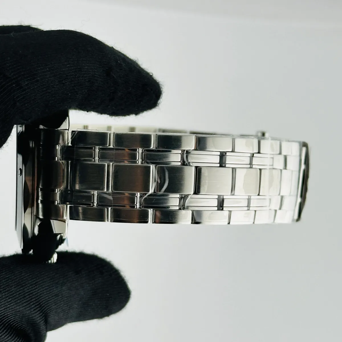 Omega Seamaster Diver 300M Co-Axial Master Chronometer Blue Dial on Bracelet Ref 210.30.42.20.03.003 with Card