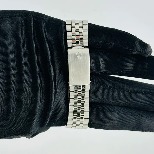 Rolex Datejust Silver Linen Dial On Jubilee Ref 1600