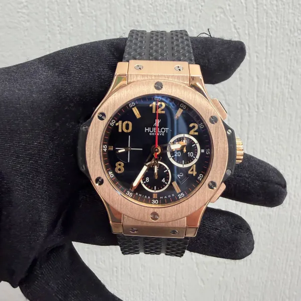 Hublot Big Bang Red Gold Black Dial on Rubber Strap